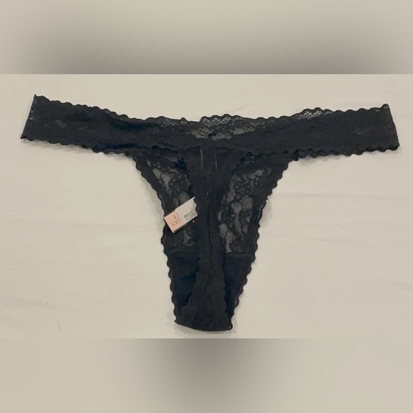 NEW WITH TAGS VICTORIA’S SECRET SIZE L 2PK OF BLACK AND PINK LACE THONGS - Picture 4 of 8
